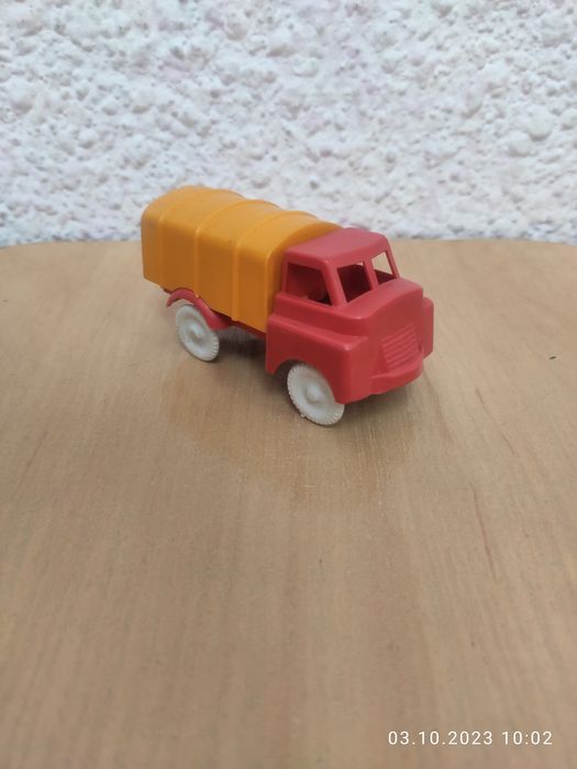 Машинка игрушка времен СССР