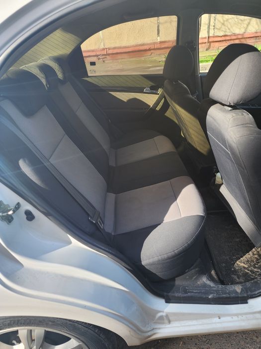 Nexia3 Ravon sotiladi