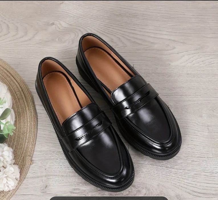 Лоферы, 37 размер, 5000тг.