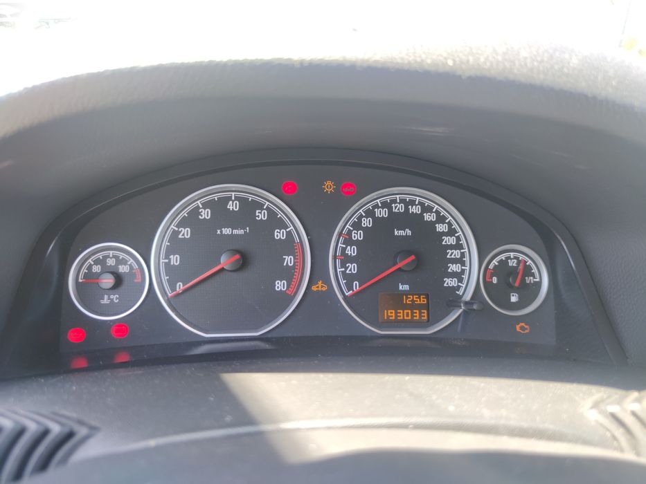 Опел Вектра Ц 2.2 155к.с директ комби НА ЧАСТИ / Opel Vectra C 2.2 155