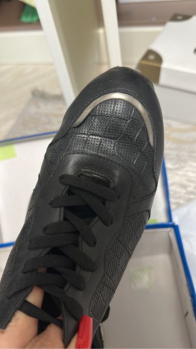 Кожаные кроссы, 37 размер