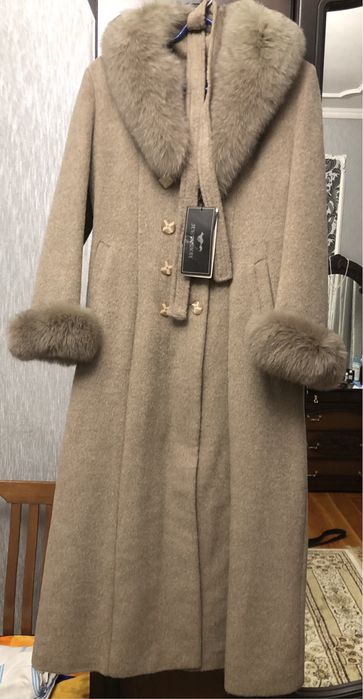 Продам ламу, состояние новое, размер 48-50