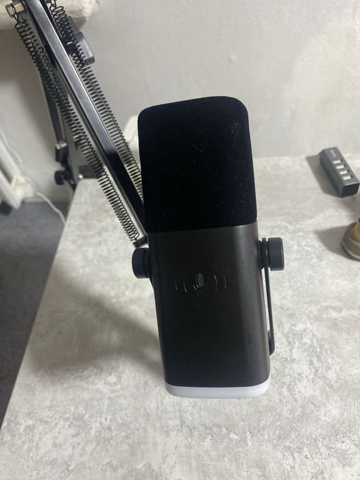 Продаю мышь клаву коврик наушник