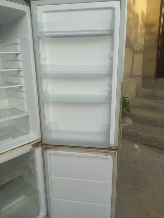 Продам холодильник марки Самсунг