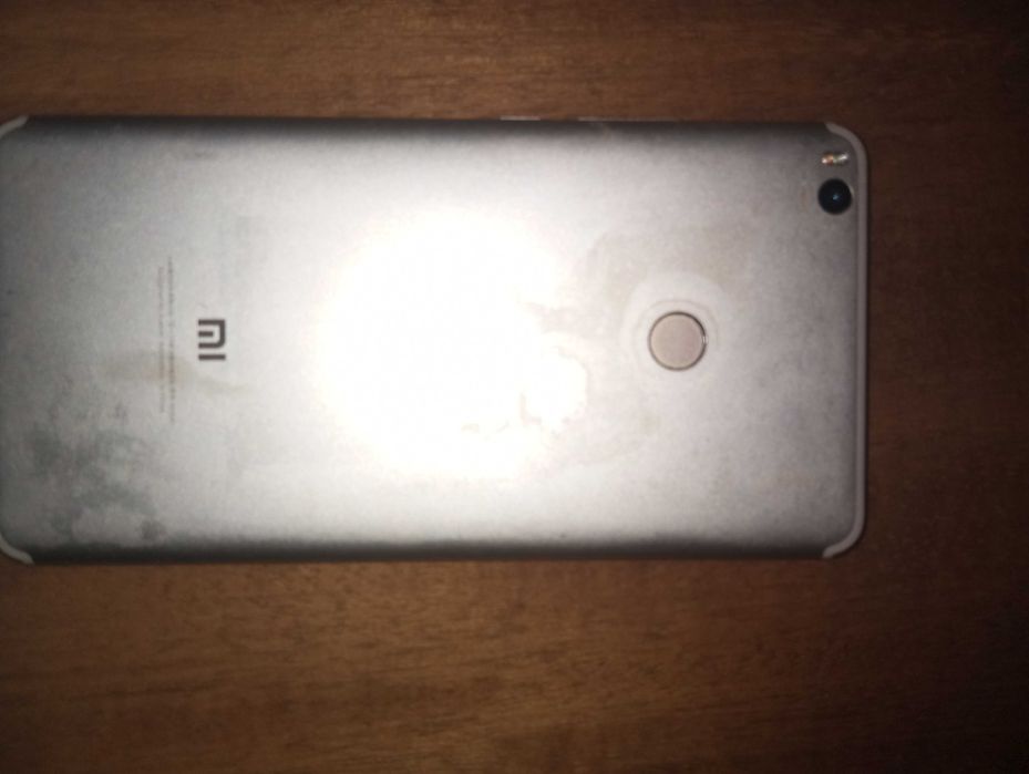 Мобилен Телефон MI MAX2