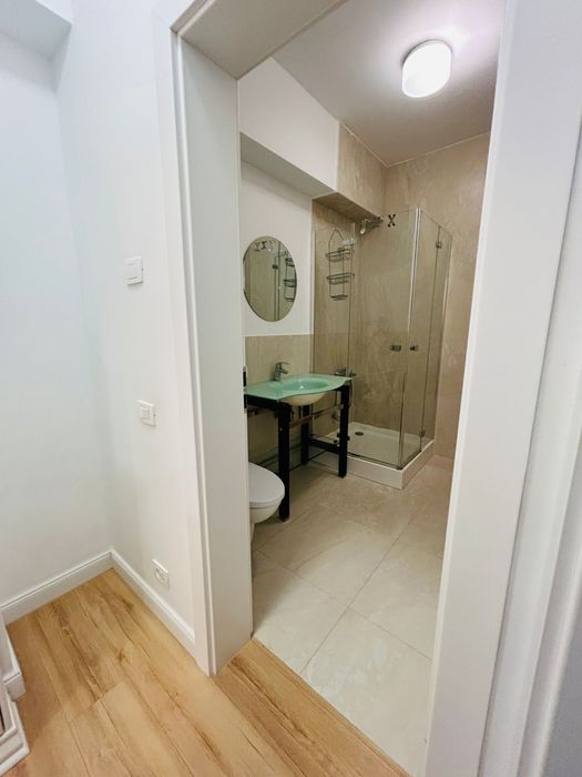 Inchiriez ap 2 camere bloc nou Suceava