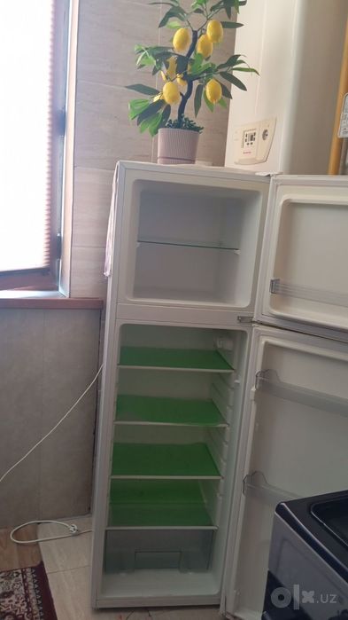 Xoladilnik noutbuk gilam spalniy garnitur detskiy kravat dars stoli