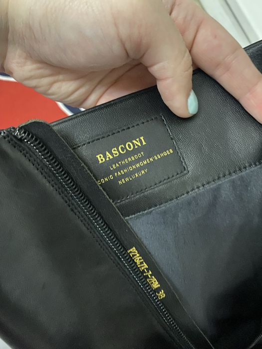 Продам демисезонные сапоги