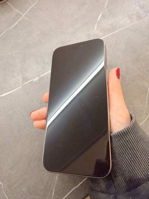 •	iPhone 16 Pro Max Desert Titanium