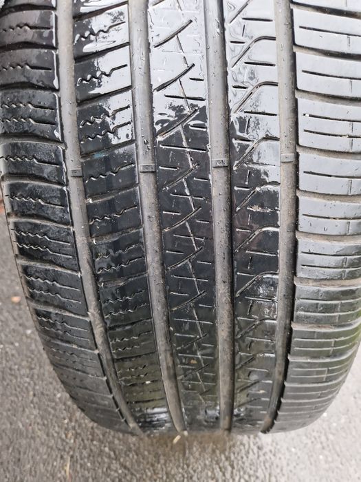 Anvelope Pirelli 265/40/22 !