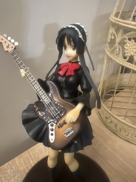 Продаетсч фигурка аниме  Мио Акияма