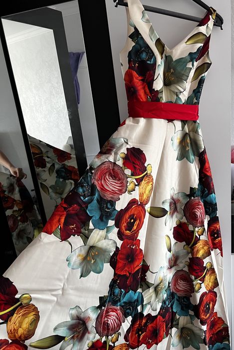 Платье на девушку размера Xs-S