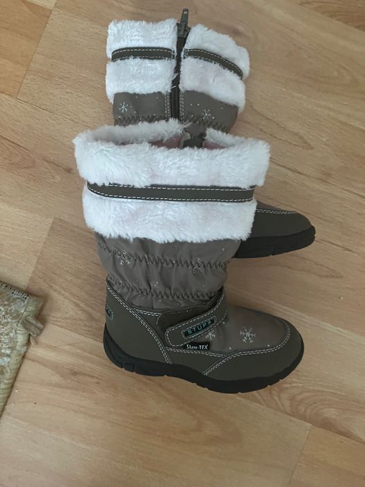 Чисто нови детски ботушки за момичета