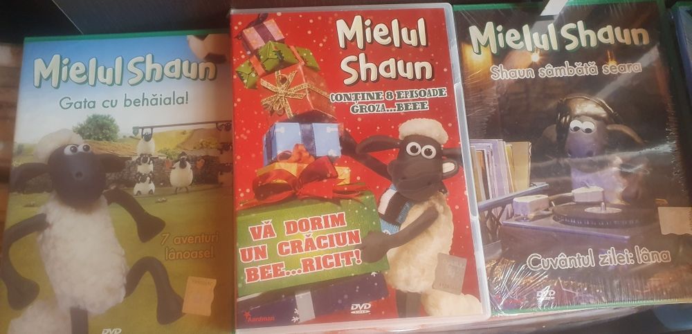 Vând 3 DVD desene animate cu mielul Shaun