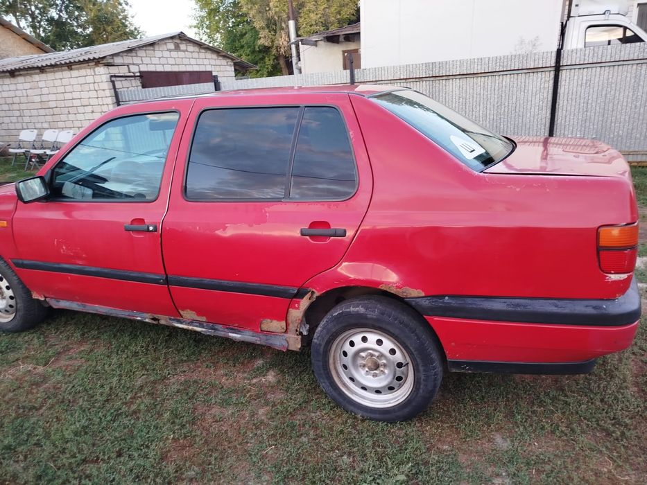 Продам машину Вента 1994