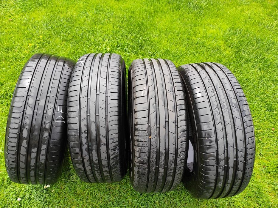 Vând set 4 anvelope Toyo Proxes Sport SUV, dimensiune 235/60 R18 107W