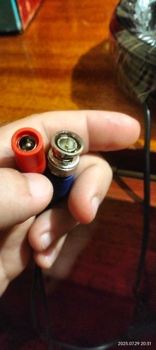 Кабель BNC с питанием 20 метров