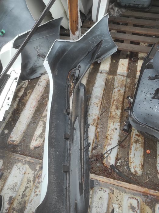 Бампер задний оригинал Camry70 Europa