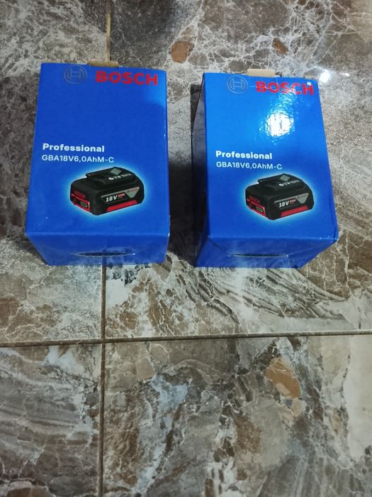 2 buc. Baterii Bosch de 6a, noi.