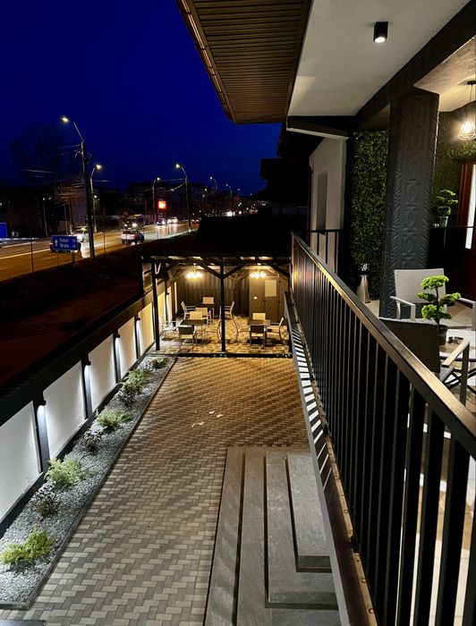 DE ÎNCHIRIAT Camere/Apartamente