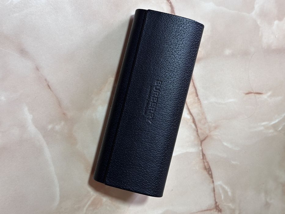 Toc ochelari burberry , gucci
