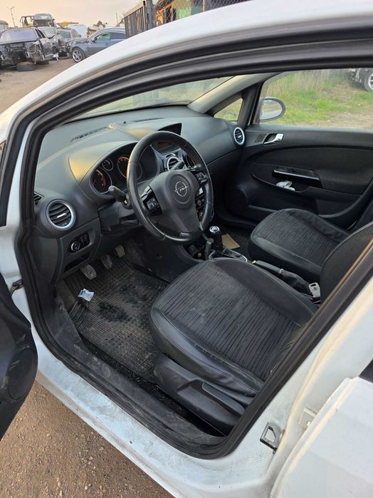 **САМО НА ЧАСТИ***  Opel Corsa D 1.2EcoTec, 2012г