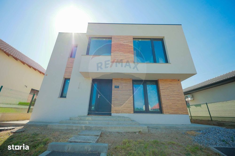 Casă / Vilă cu 5 camere de vânzare în zona Calea Clujului