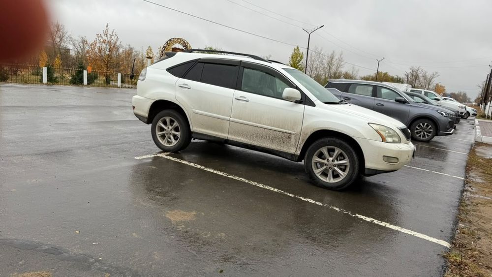 Продам лексус 350
