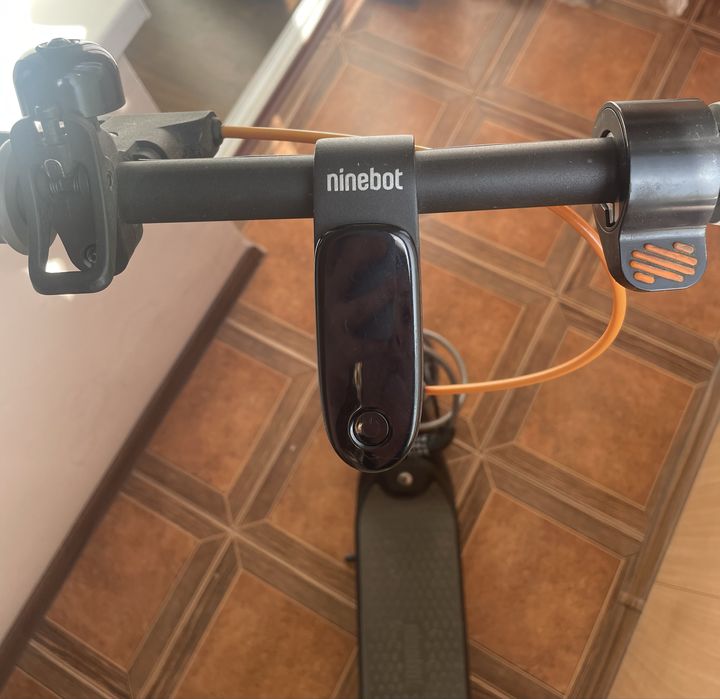 Самокат Ninebot KickScooter F40 серый