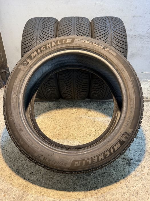 Гуми 245/45/19 MICHELIN Pilot Alpin Winter