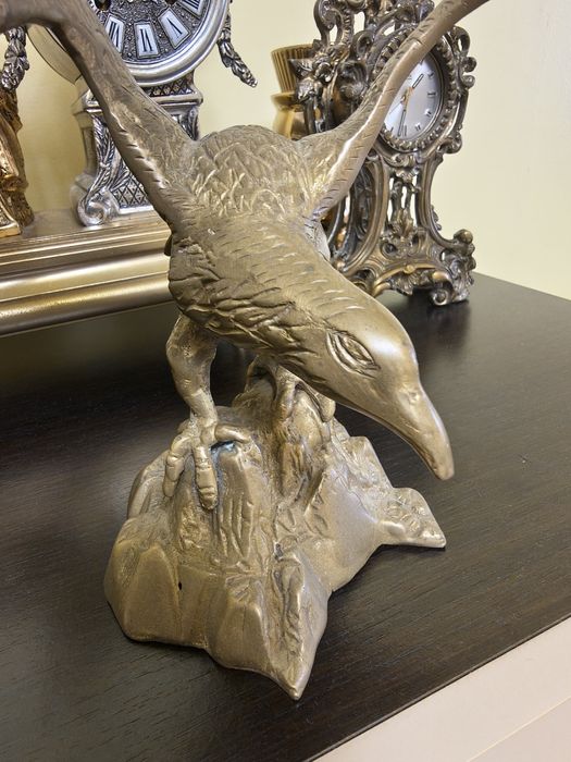 Vultur din bronz