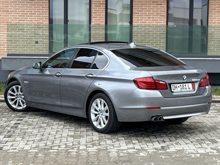 BMW - 520d / 4 Butoane / Keyless / Soft Close / Trapa / Carlig /Headup