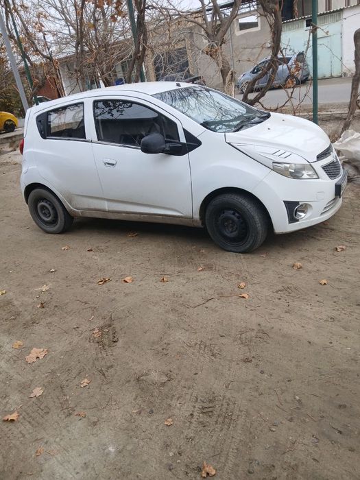 Спарк автомобиль