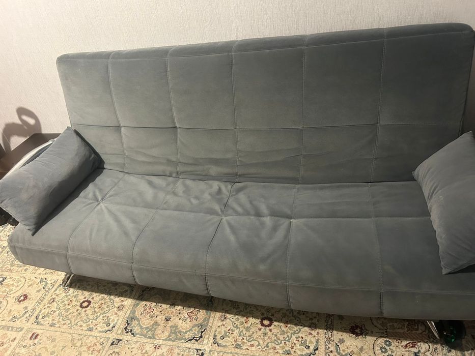 Диван в очень хорошем состоянии