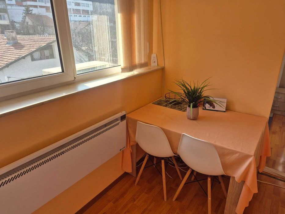 Дава се под наем Едностаен апартамент в Враца, Вежен - 49 кв.м за 229.5 € - Снимка #11