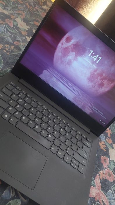 Laptop Lenovo V14-ADA | AMD Ryzen 3 3250U | 6GB RAM | SSD NVMe | Ecran 14" Full HD