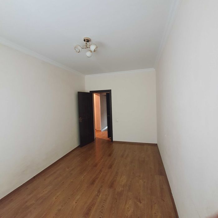 Сдаётся на Ю-абад-11, 2/6/9 (своя) Отд вход.Семья ЗАГС. До метро 4 мин