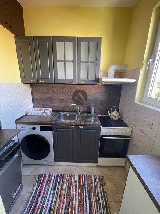 оф.25755 Тристаен обзаведен до Тримонциум