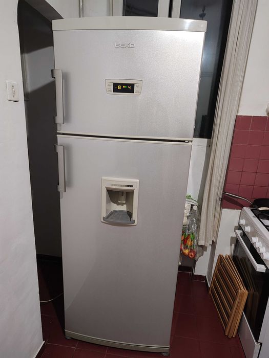 Frigider BEKO aproape nou