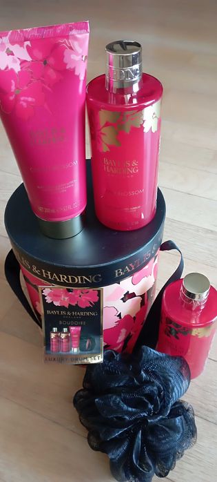 Козметичен комплект Baylis & Harding  Cherry Blossom