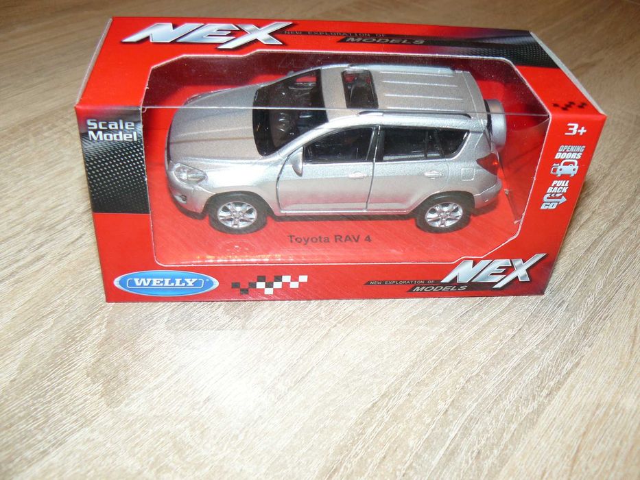 Macheta Auto De Colectie TOYOTA RAV4 MK3 Scara 1:34,Noua WELLY NEX