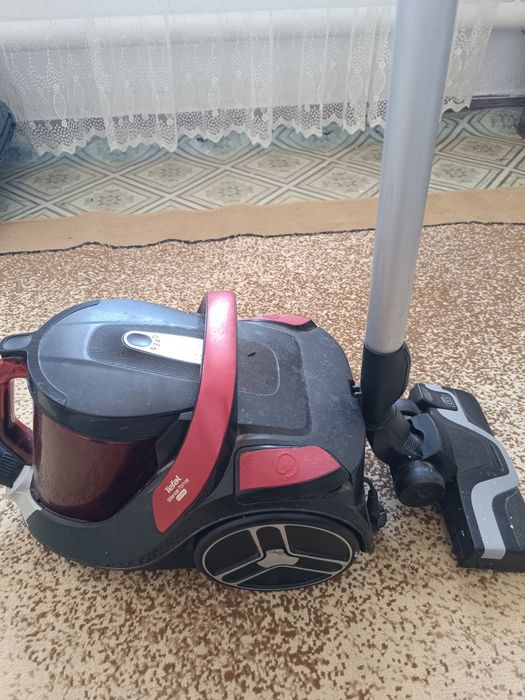 Продаю пылесос Tefal