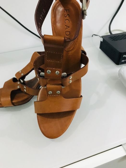 Sandale Escada nr 36 1/2 NOI