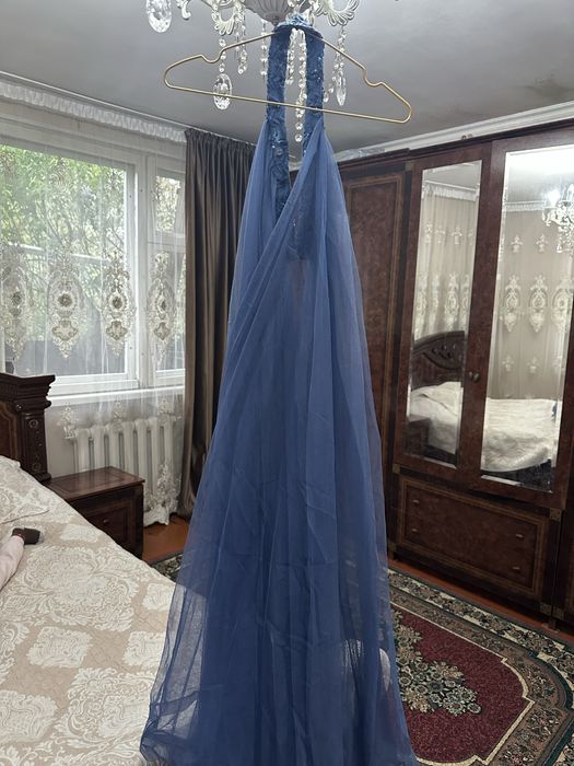 Вечерня платья.