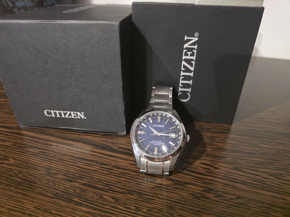 Citizen Eco-Drive Super Titanium, referință CB0260-81L (calibru H145)