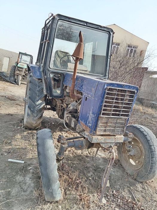Мтз-80 трактор ва тележка сотилади