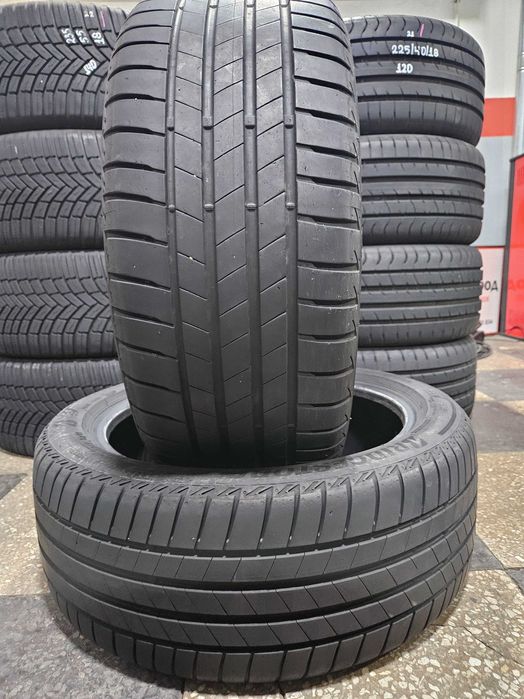 2бр 215/45/17 BRIDGESTONE 6,8мм грайфер дот:4220 - - -