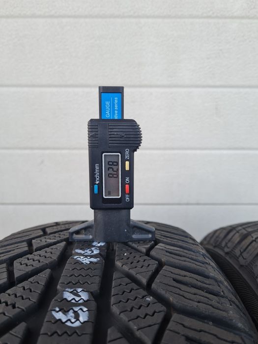 Зимни гуми 2 броя SEMPERIT MasterGrip2 195 60 R16 дот 1919