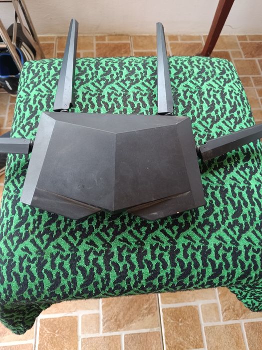 Vând router internet funcțional