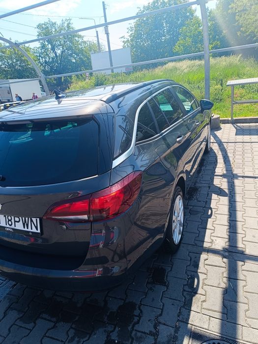 Vând Opel Astra K